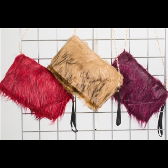 Fashion Faux Fur Handbag - Picture 2 of 6